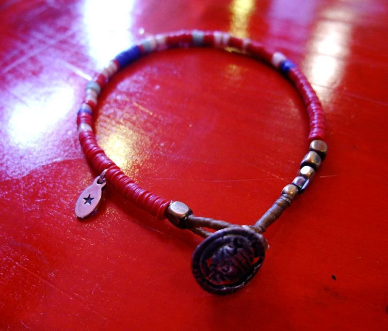 画像: ａｍｐ ｊａｐａｎ "LIBERTY " -IN GOD WE WE TRUST- african disk beads bracelet RD